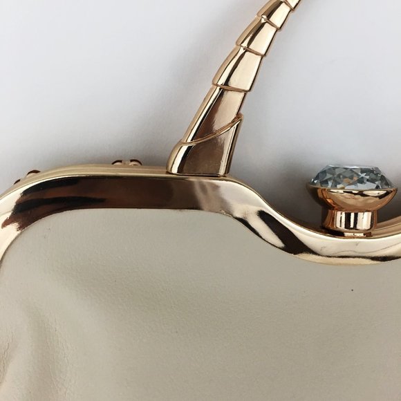 tote w/bonus medium satchel - Picture 12 of 13